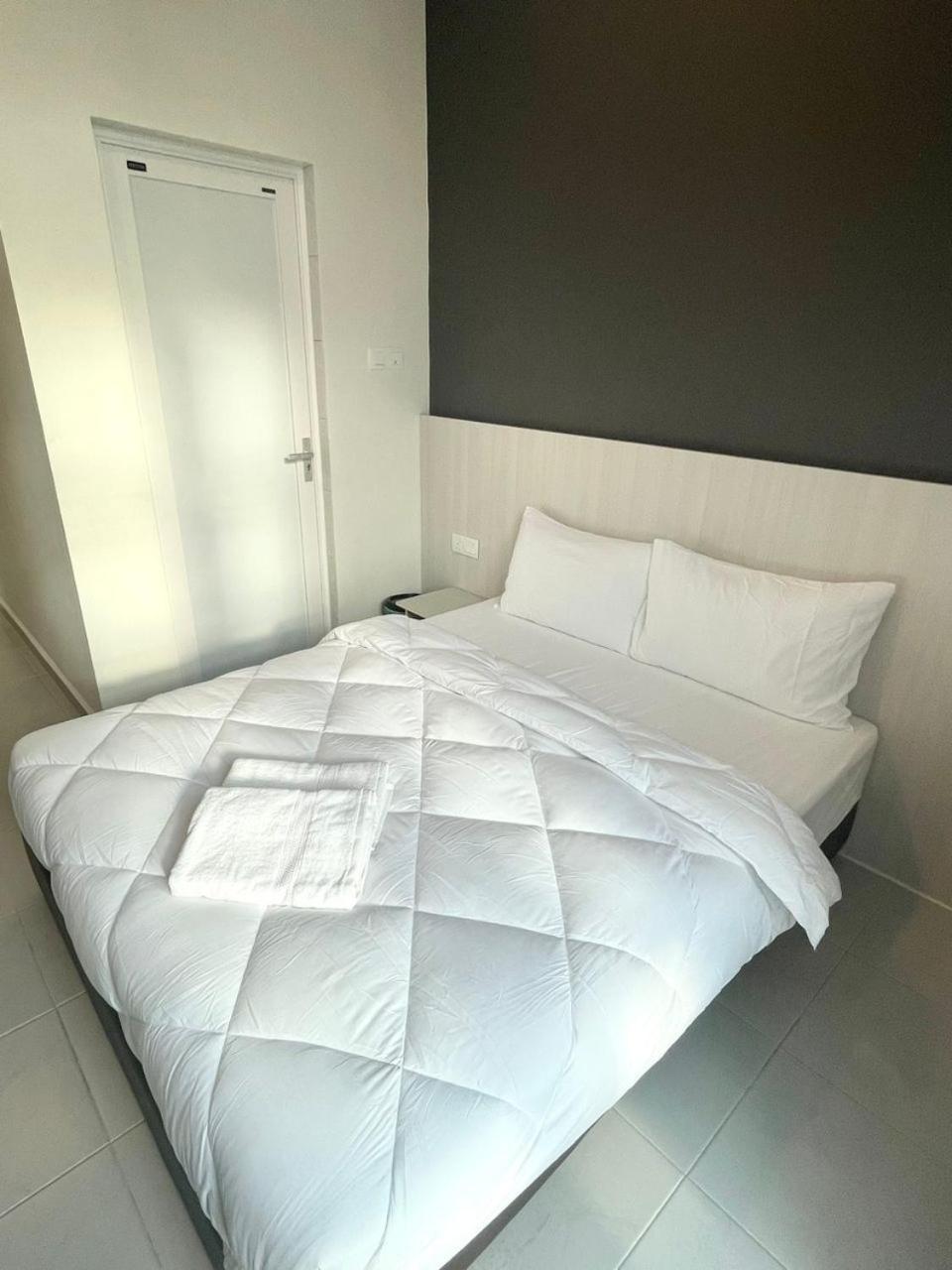 Garden Inns Motel Kangar Eksteriør billede